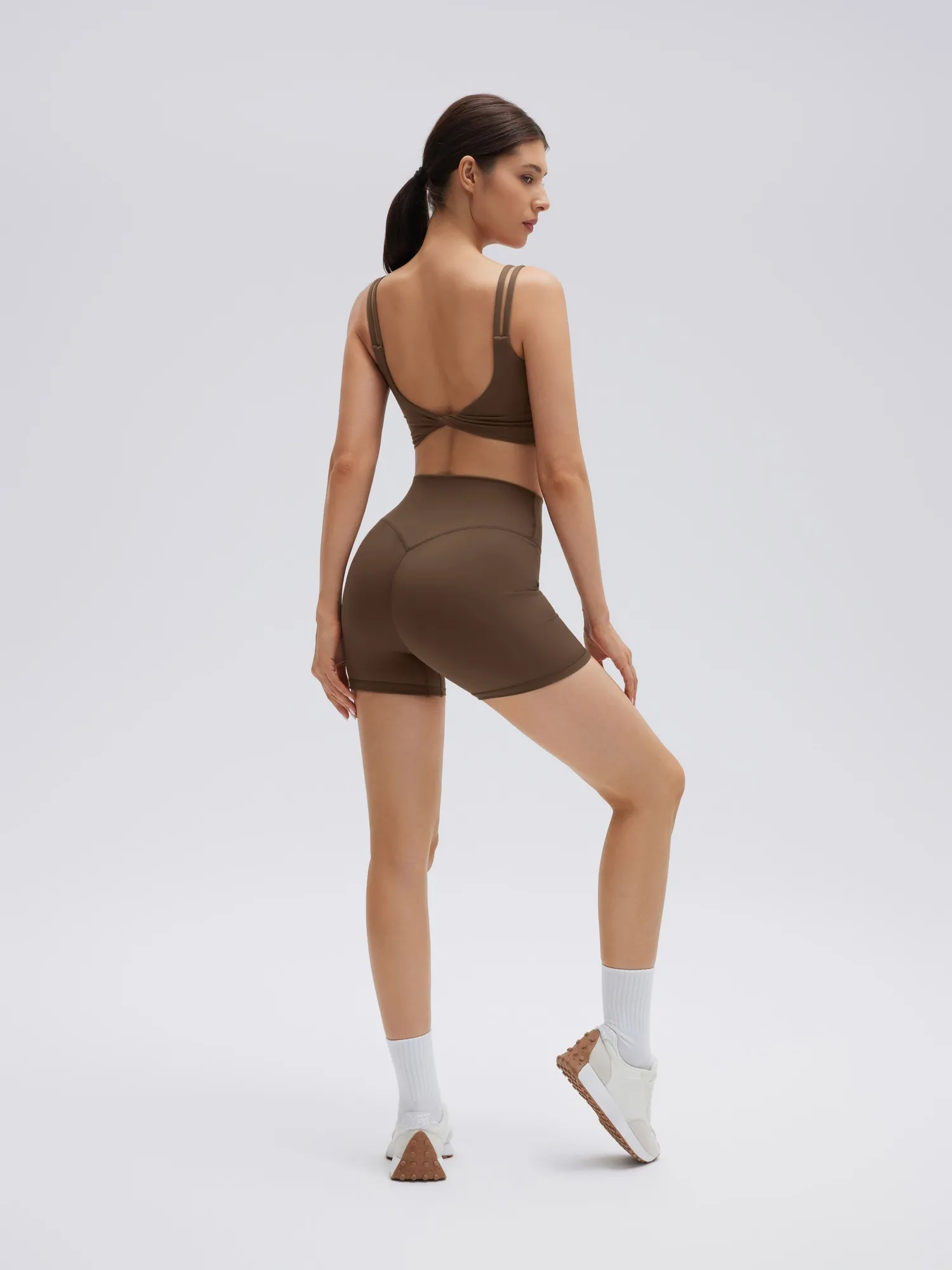 Twist Back Cami Workout Set - Image 12